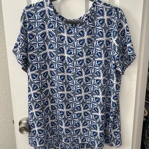 LOFT Blue and White Printed Short Sleeve Blouse